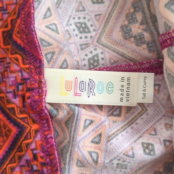LuLaRoe Chevron Tall & Curvy Leggings Purple Orange Pattern - Picture 4 of 9